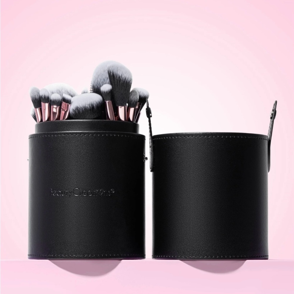 Beauty Creations Black and Silver Makeup Brush Set